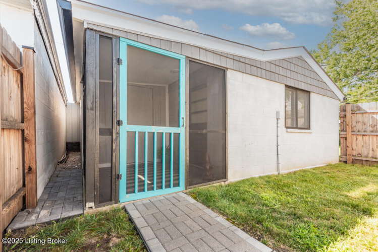 Listing Image 22