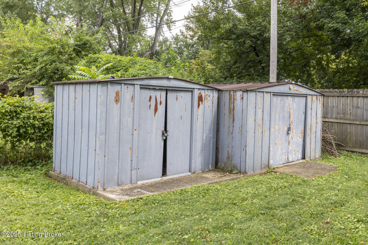 Listing Image 8