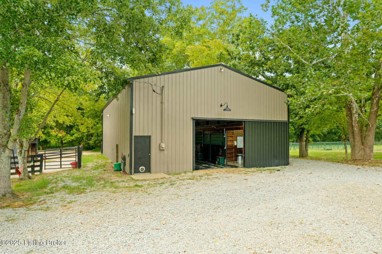 Listing Image 34