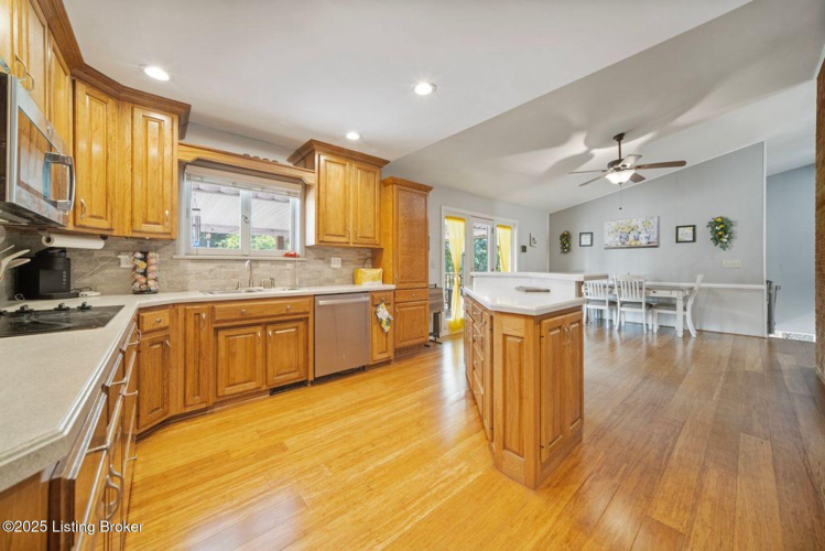 Listing Image 18