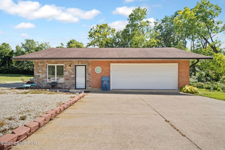 Listing Image 57
