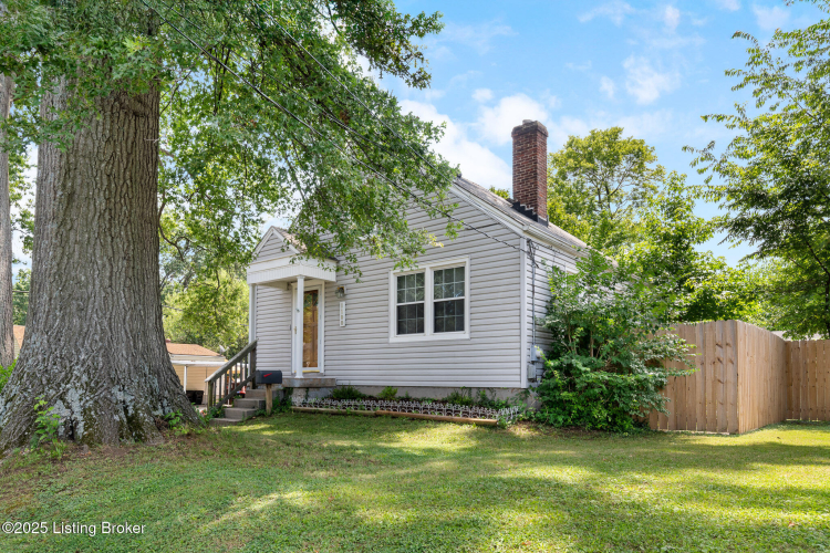 Listing Image 4