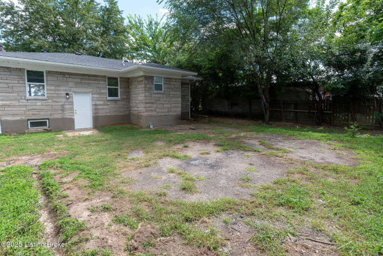 Listing Image 28