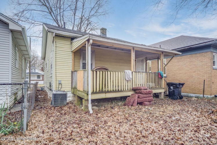 Listing Image 12