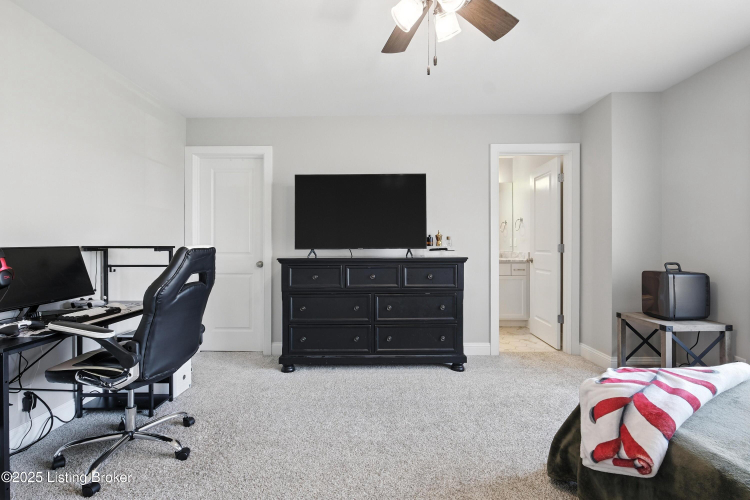 Listing Image 24