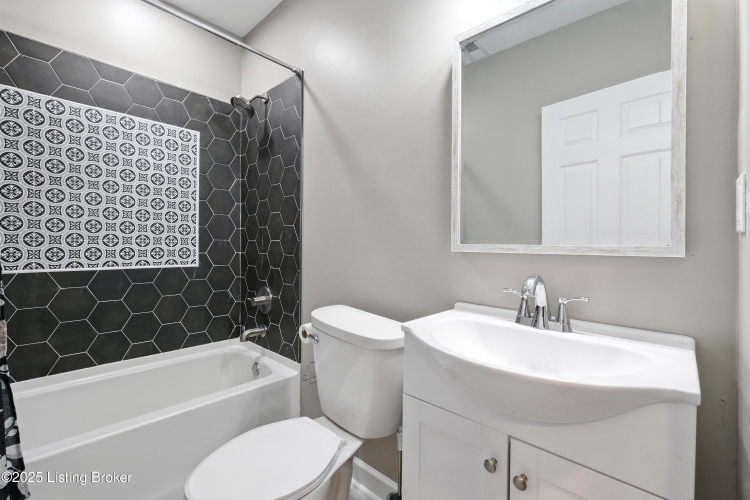 Listing Image 36