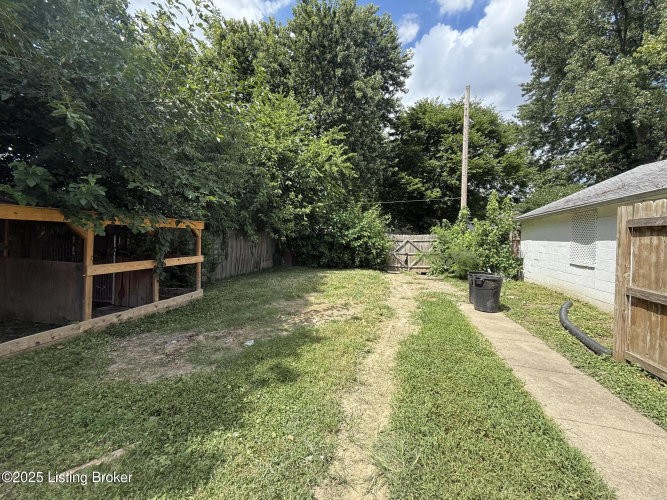 Listing Image 24