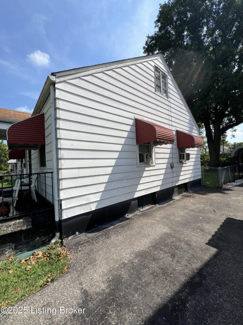 Listing Image 27