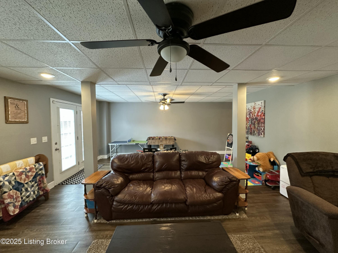 Listing Image 41