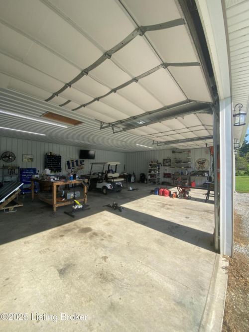 Listing Image 50