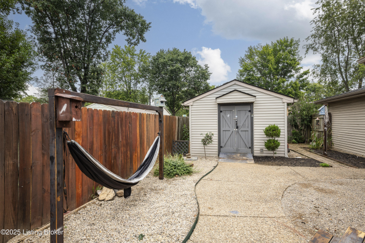Listing Image 33
