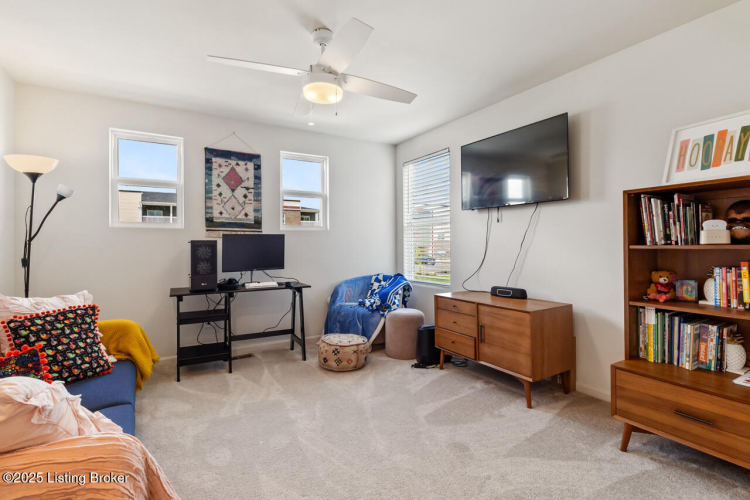 Listing Image 25
