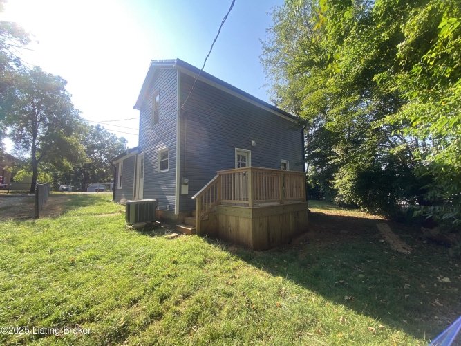 Listing Image 17