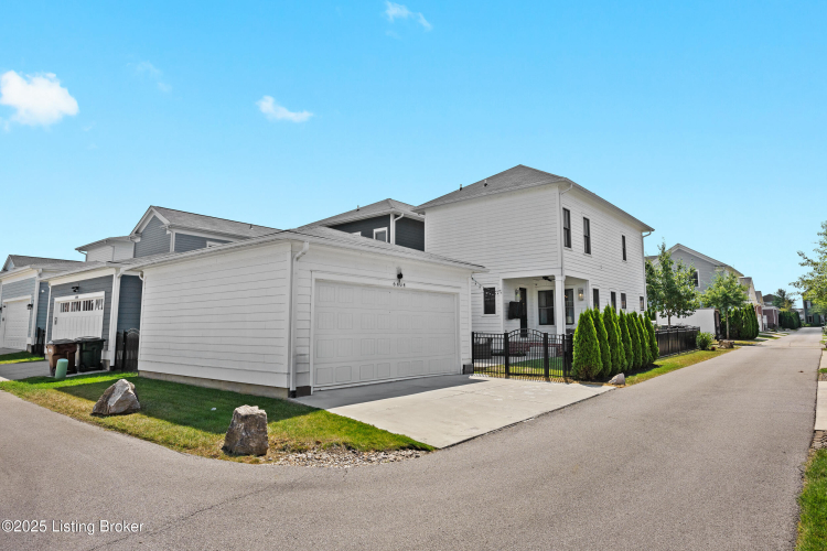 Listing Image 45