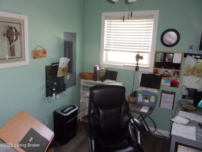 Listing Image 59