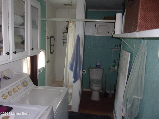 Listing Image 79