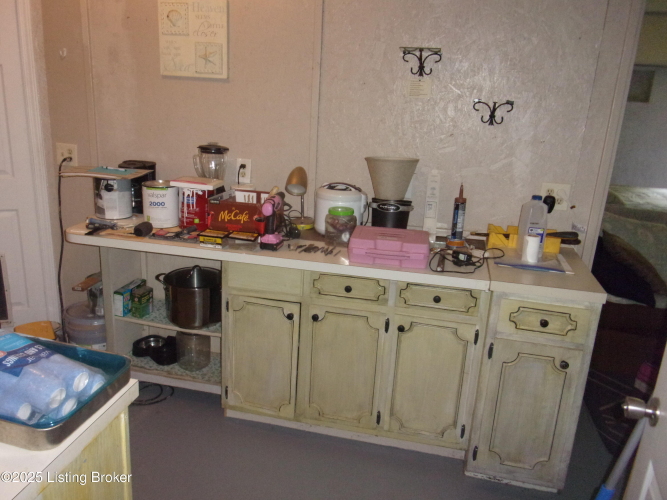 Listing Image 81
