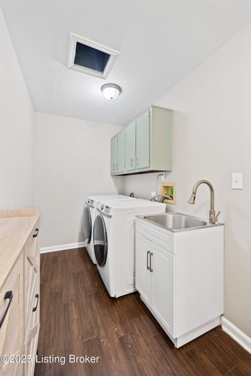 Listing Image 17