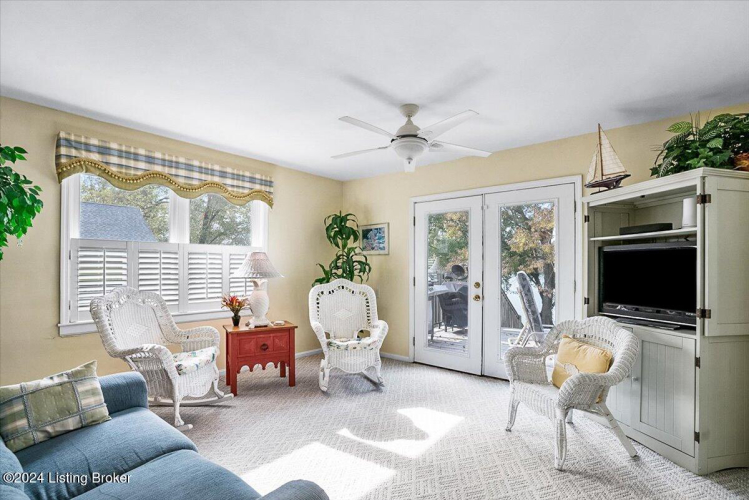 Listing Image 19