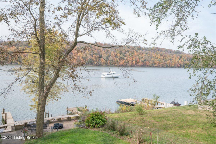 Listing Image 64