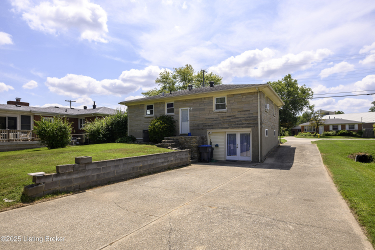 Listing Image 29