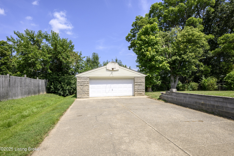 Listing Image 32