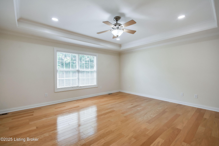 Listing Image 59