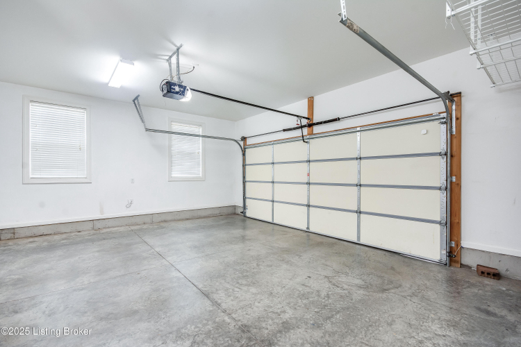 Listing Image 82