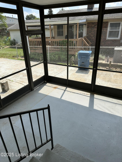 Listing Image 20