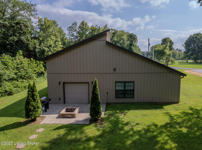 Listing Image 31