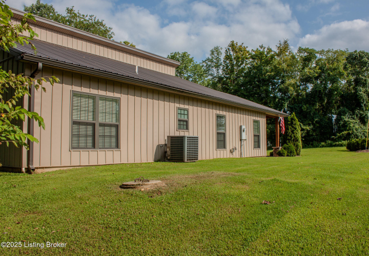 Listing Image 37