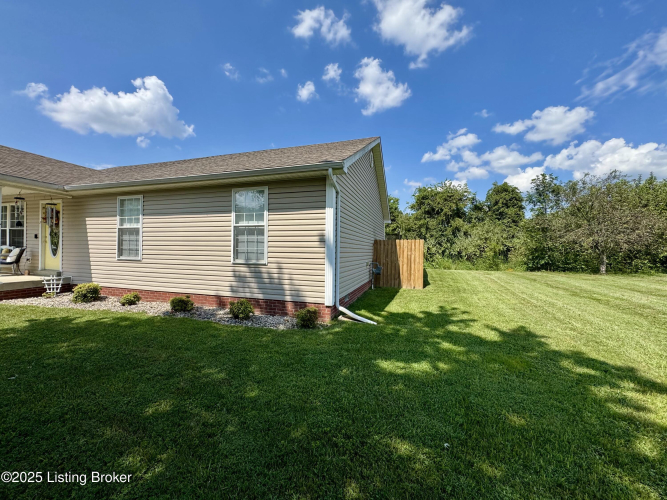 Listing Image 27
