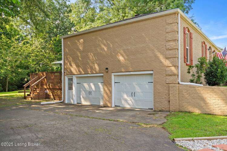 Listing Image 33