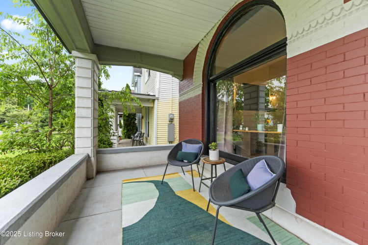 Listing Image 8