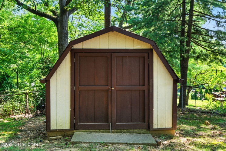 Listing Image 14