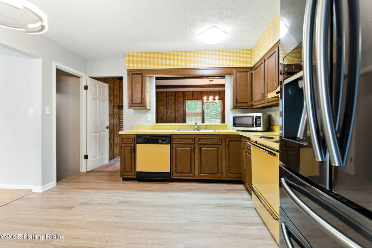 Listing Image 51
