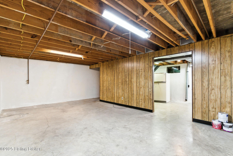Listing Image 54