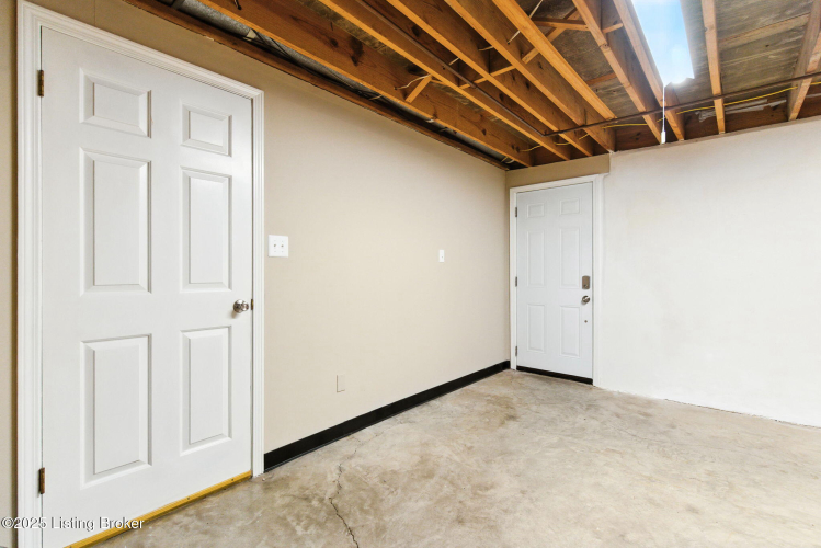 Listing Image 57