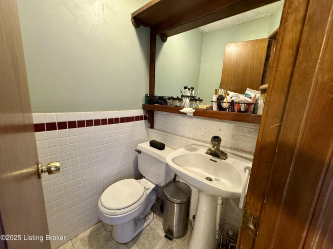 Listing Image 27