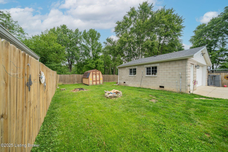 Listing Image 43