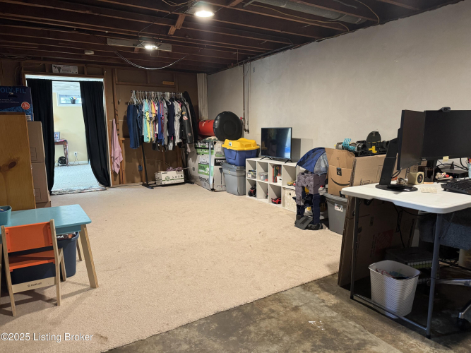 Listing Image 17