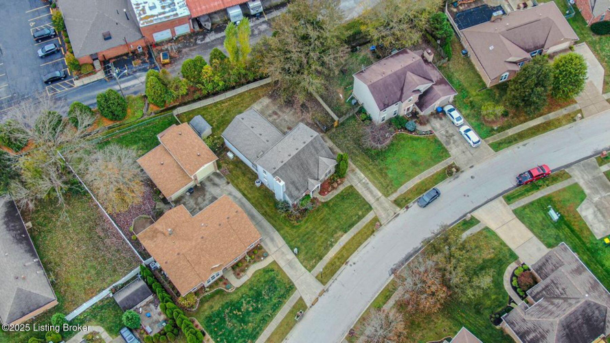 Listing Image 8