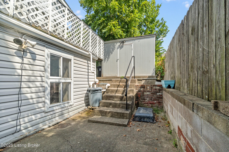 Listing Image 46