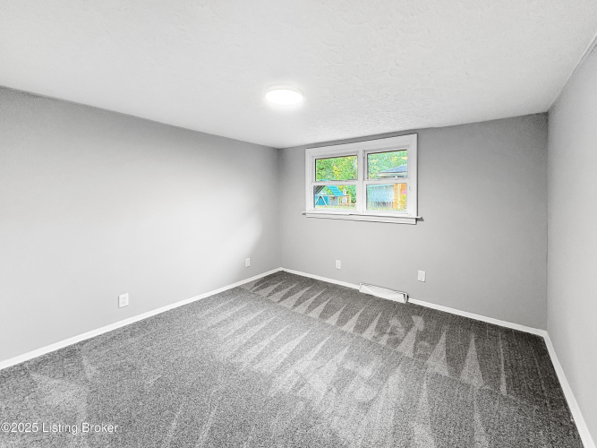 Listing Image 38