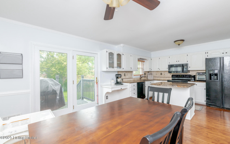 Listing Image 18
