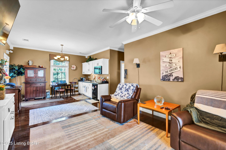 Listing Image 59