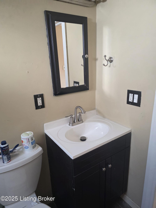 Listing Image 17