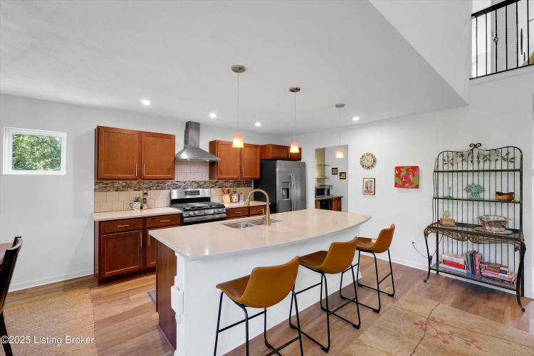 Listing Image 23