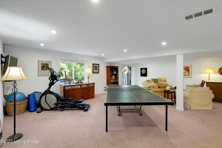 Listing Image 45