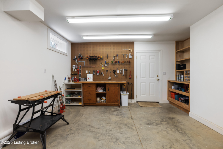 Listing Image 52